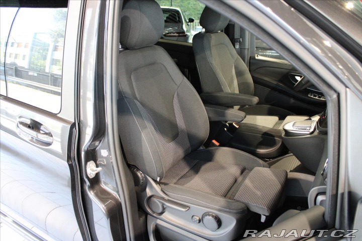 Mercedes-Benz V 300d Long AMG Line DIST / 2024