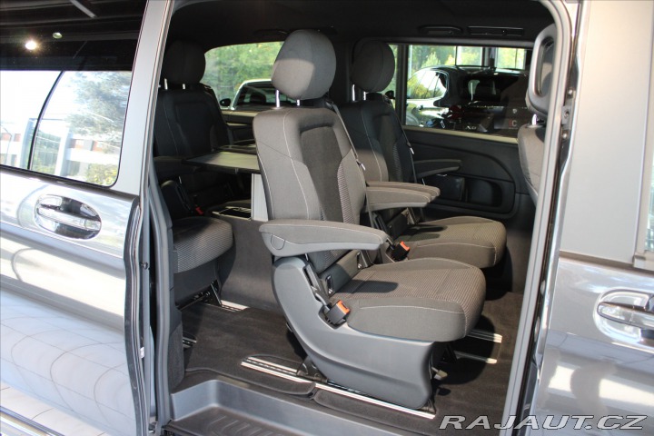 Mercedes-Benz V 300d Long AMG Line DIST / 2024