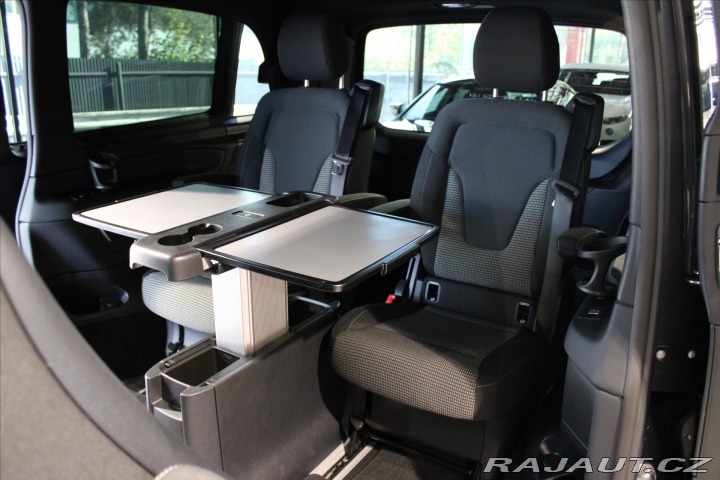 Mercedes-Benz V 300d Long AMG Line DIST / 2024