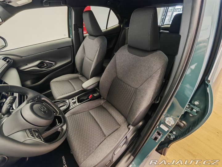 Toyota Yaris Cross 1.5 Hybrid e-CVT Style 4x 2025