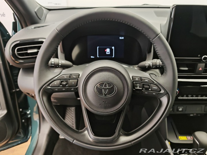 Toyota Yaris Cross 1,5 Hybrid e-CVT 130k 4x4 2025