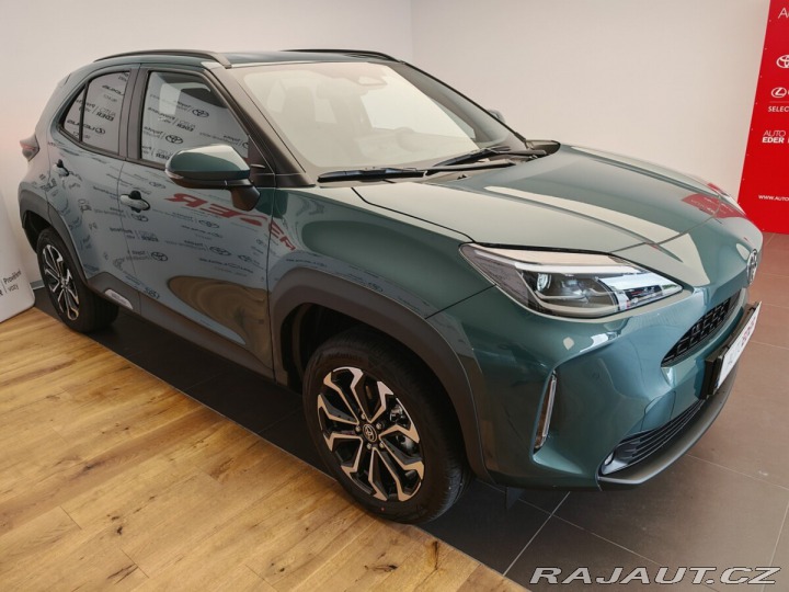 Toyota Yaris Cross 1,5 Hybrid e-CVT 130k 4x4 2025