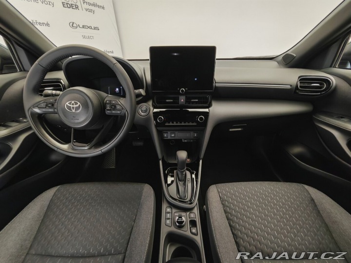 Toyota Yaris Cross 1,5 Hybrid e-CVT 130k 4x4 2025
