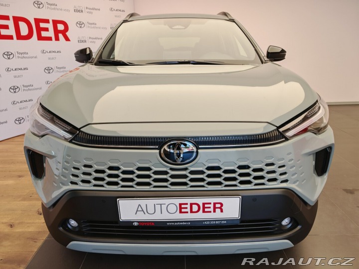 Toyota Corolla Cross 1,8 Hybrid e-CVT Style 2025
