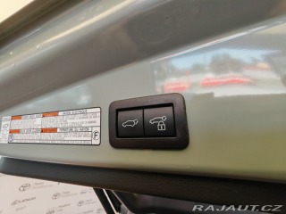 Toyota Corolla Cross 1,8 Hybrid e-CVT Style 2025