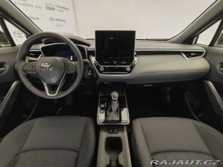 Toyota Corolla Cross 1,8 Hybrid e-CVT Style 2025