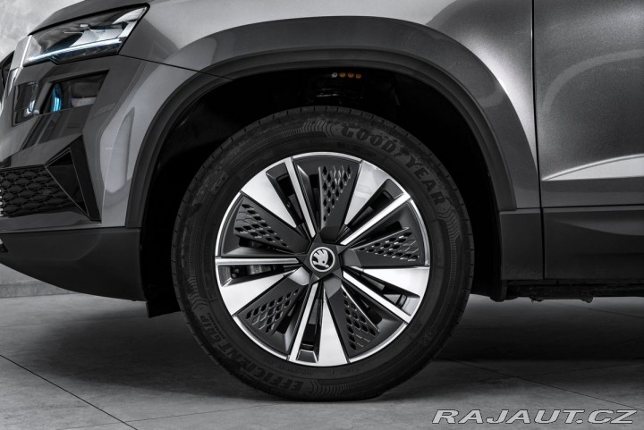 Škoda Karoq Selection 1,5 TSI 110kW D 2025