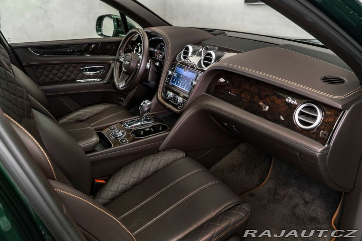 Bentley Bentayga 4,0D Masáže Pano LED 2017