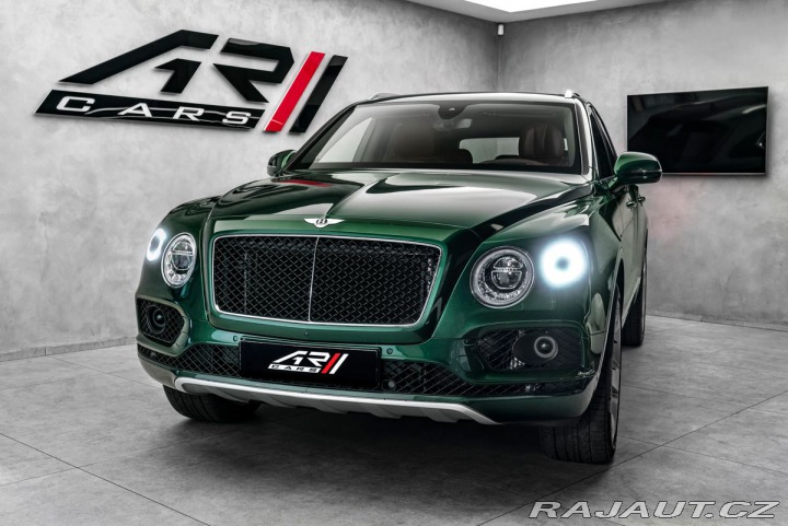 Bentley Bentayga 4,0D Masáže Pano LED 2017
