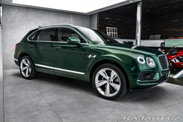 Bentley Bentayga 4,0D Masáže Pano LED 2017