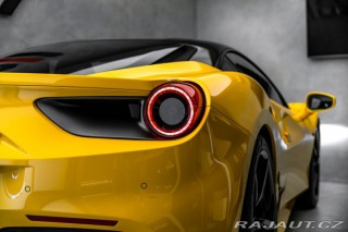 Ferrari 488  2017