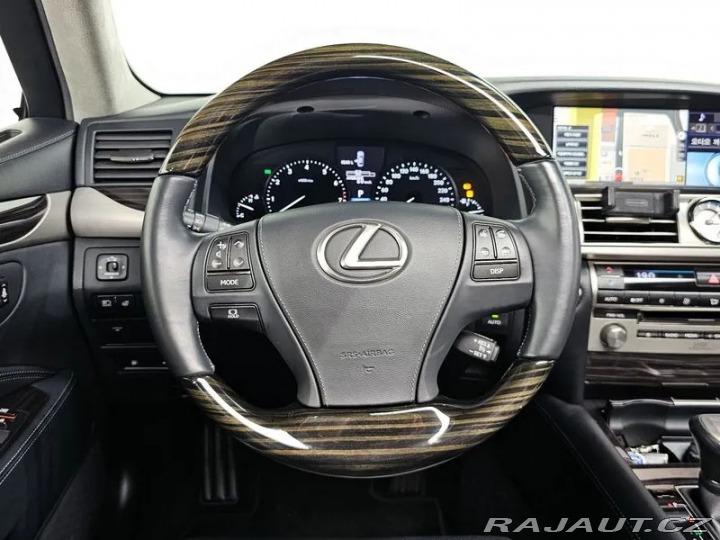 Lexus LS 460 AWD 2015