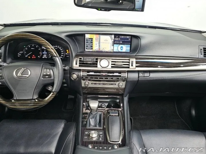 Lexus LS 460 AWD 2015