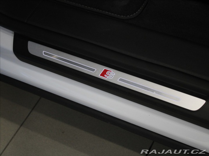 Audi Q8 3,0 55TFSi S-Line Black 8 2023