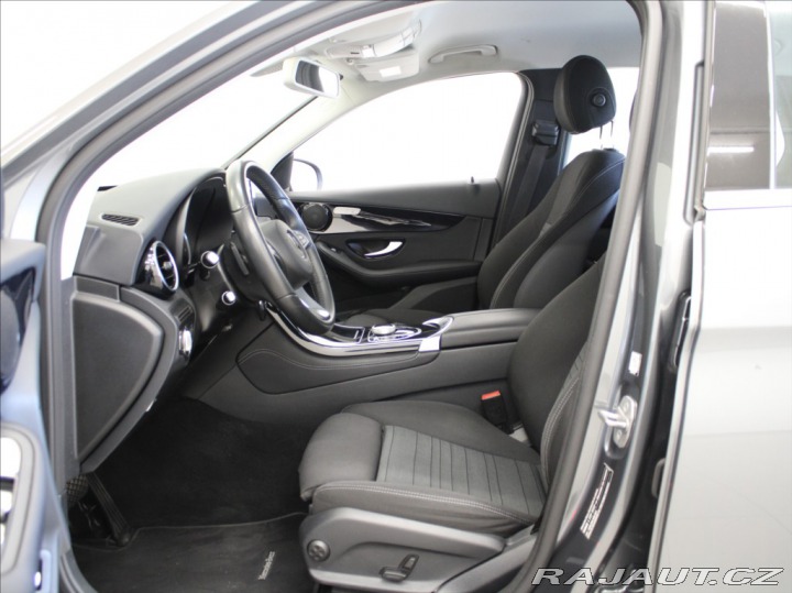 Mercedes-Benz GLC 2,1 220CDI 4Matic 2.majit 2017
