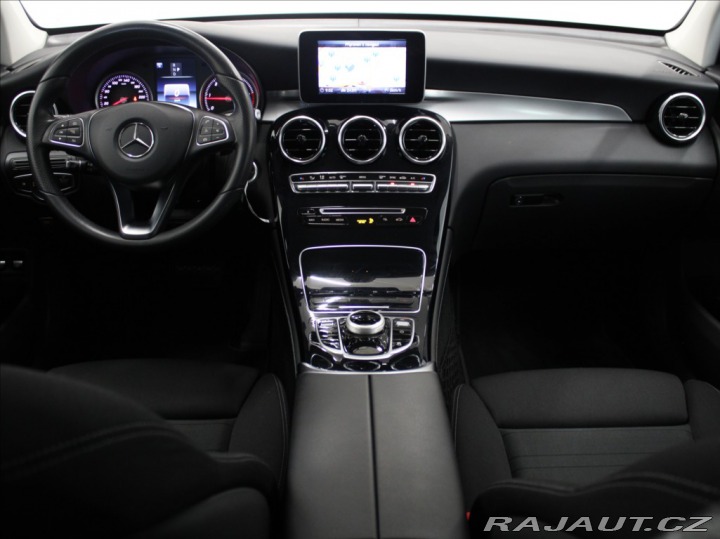 Mercedes-Benz GLC 2,1 220CDI 4Matic 2.majit 2017