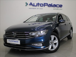 Volkswagen Passat 2,0 TDi DSG Elegance MASÁ