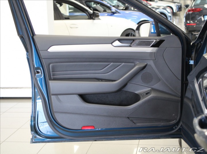 Volkswagen Passat 2,0 TDi DSG Elegance MASÁ 2023
