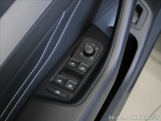 Volkswagen Passat 2,0 TDi DSG Elegance MASÁ 2023