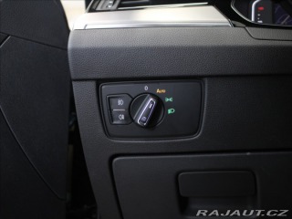 Volkswagen Passat 2,0 TDi DSG Elegance MASÁ 2023