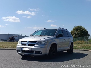 Dodge Journey americké SUV 1800