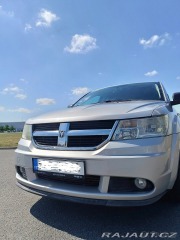 Dodge Journey americké SUV 1800