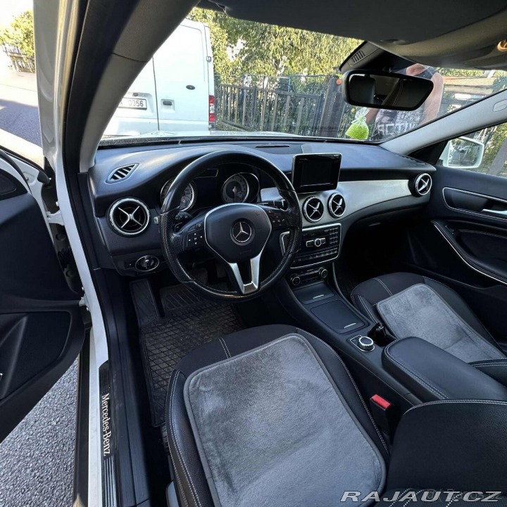 Mercedes-Benz GLA 2,0 220 CDI 170hp 7G DC 2015