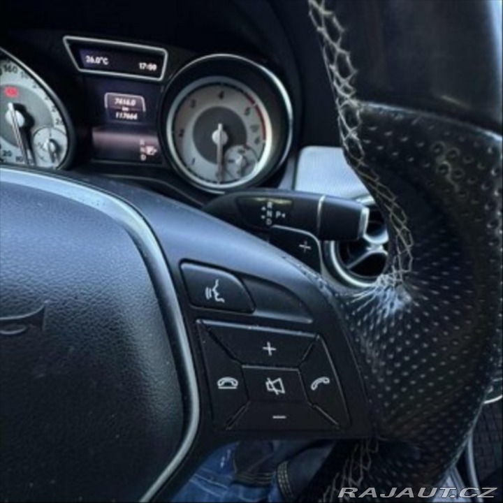 Mercedes-Benz GLA 2,0 220 CDI 170hp 7G DC 2015