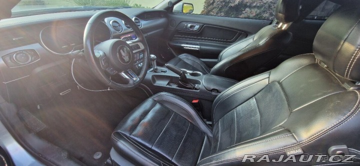 Ford Mustang 5,0 rv 2020.najeto 67ti 2020