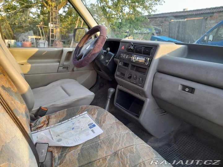 Volkswagen Transporter 2,5 T4,obytný 2000