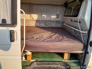 Volkswagen Transporter 2,5 T4,obytný 2000