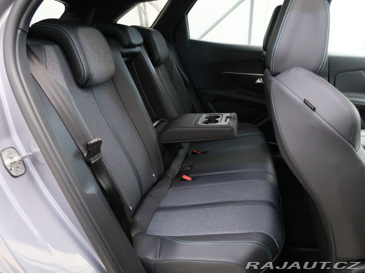 Peugeot 3008 1.5BlueHDi,CZ,1Maj,ALLURE 2024