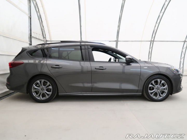 Ford Focus 1.0HYBRID,114kW,ST-LINE,A 2023
