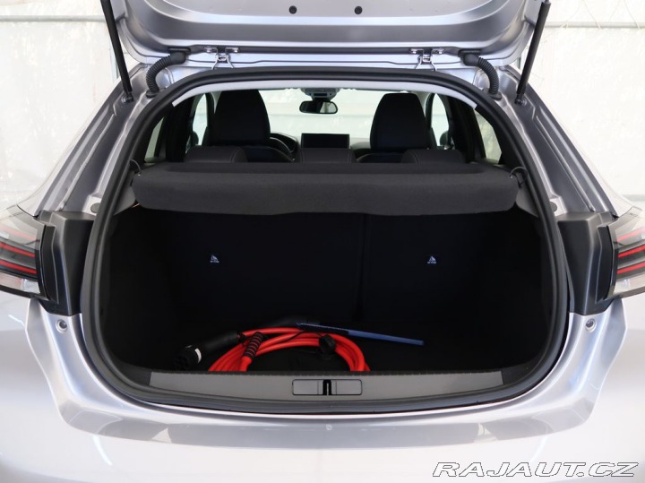 Peugeot 208 ELECTRO,CZ,1Maj,e-ALLURE, 2024