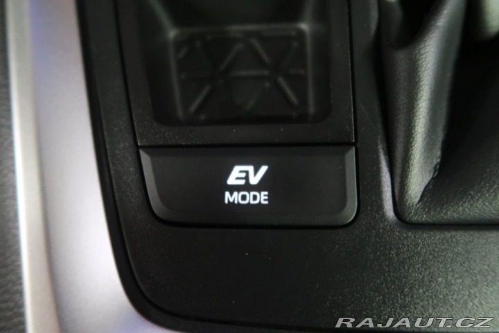 Toyota RAV4 1.8Hybrid,CZ,1Maj,Comfort 2023