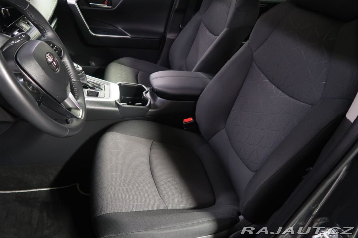 Toyota RAV4 1.8Hybrid,CZ,1Maj,Comfort 2023