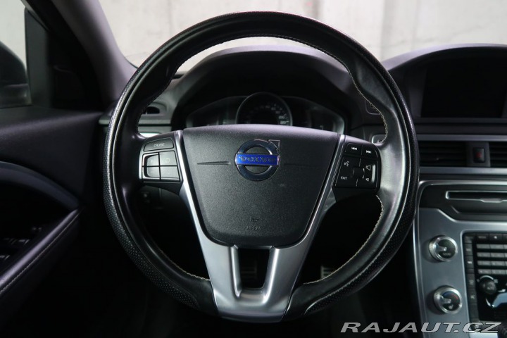 Volvo V70 2015