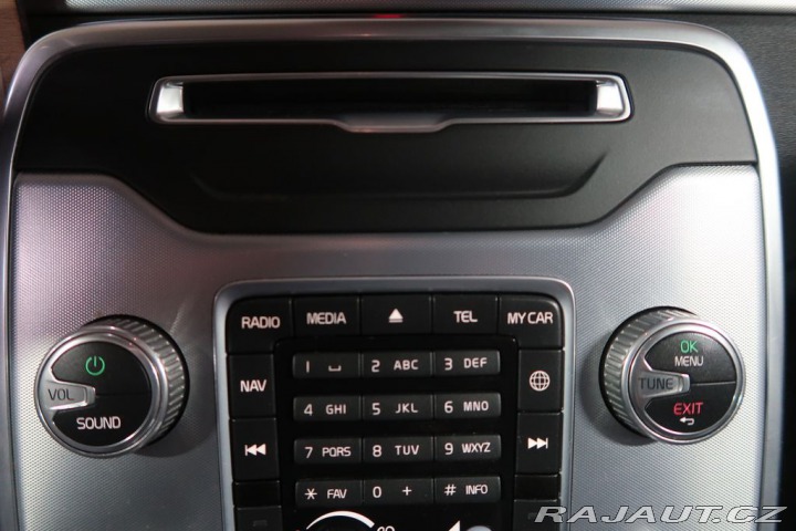 Volvo V70 2015