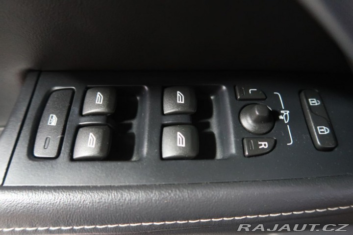 Volvo V70 2015