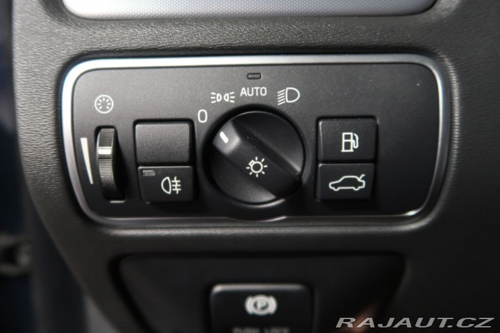 Volvo V70 2015