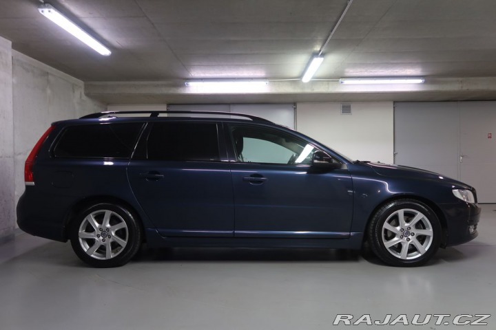 Volvo V70 2015
