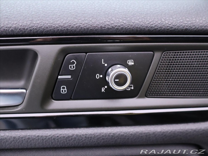 Volkswagen Touareg 3,0 TDI 150kW V6 CZ 2011