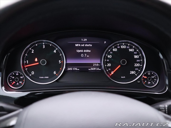 Volkswagen Touareg 3,0 TDI 150kW V6 Kam. Kli 2011