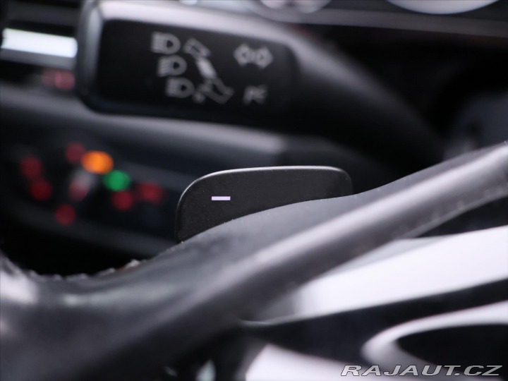 Volkswagen Touareg 3,0 TDI 150kW V6 CZ 2011