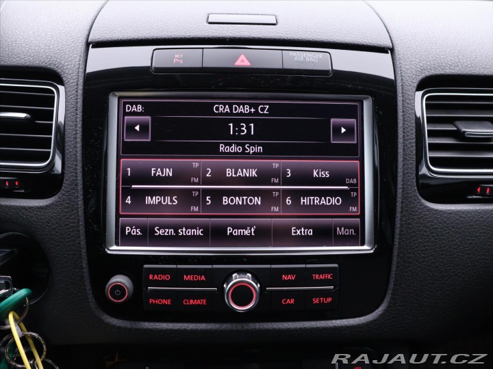 Volkswagen Touareg 3,0 TDI 150kW V6 Kam. Kli 2011