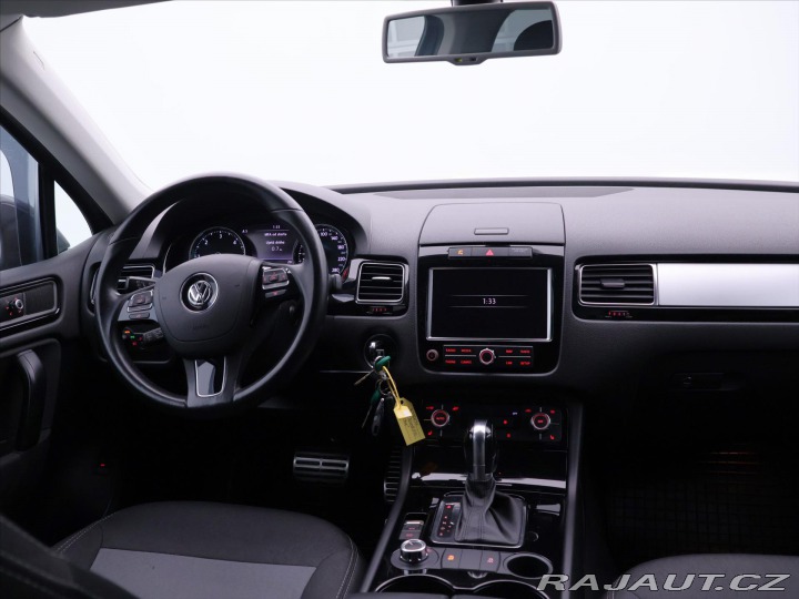 Volkswagen Touareg 3,0 TDI 150kW V6 Kam. Kli 2011