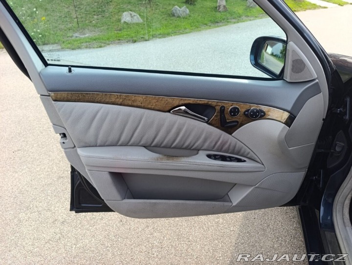 Mercedes-Benz E ve výbavě Avangarde 1800