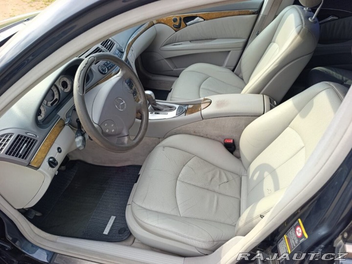 Mercedes-Benz E ve výbavě Avangarde 1800