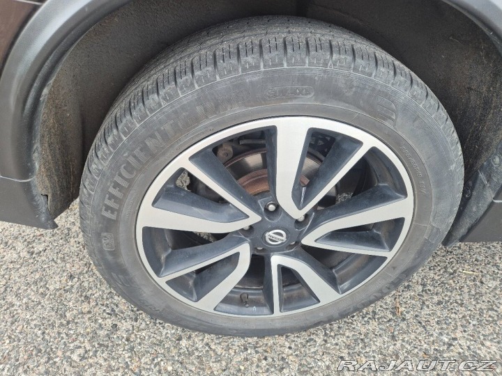 Nissan X-Trail 1,7 7 míst, odečet DPH 1800