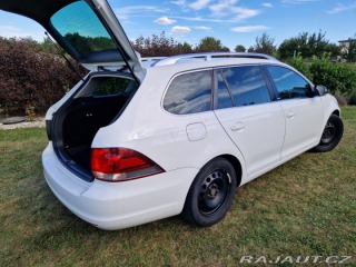 Volkswagen Golf 1,6 TDi 77kW, barva bíl 2012